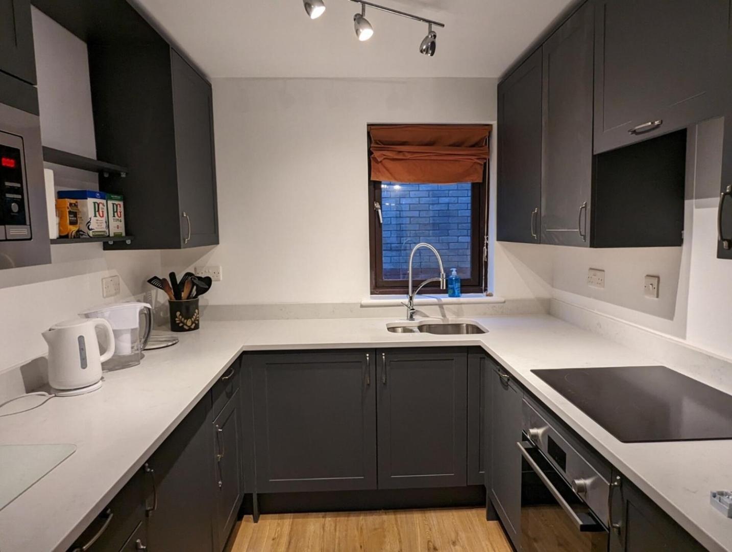 New Bright And Sunny Flat In Oxford City Centre מראה חיצוני תמונה